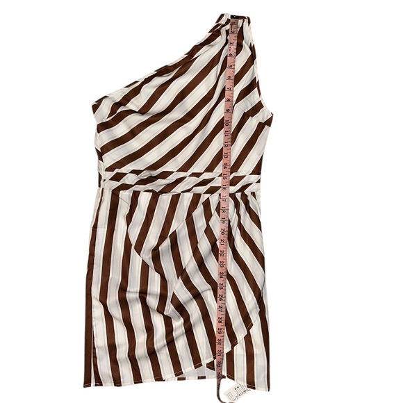 Cupshe Brown and White Asymmetrical One- Shoulder Mini Dress M - Picture 7 of 8